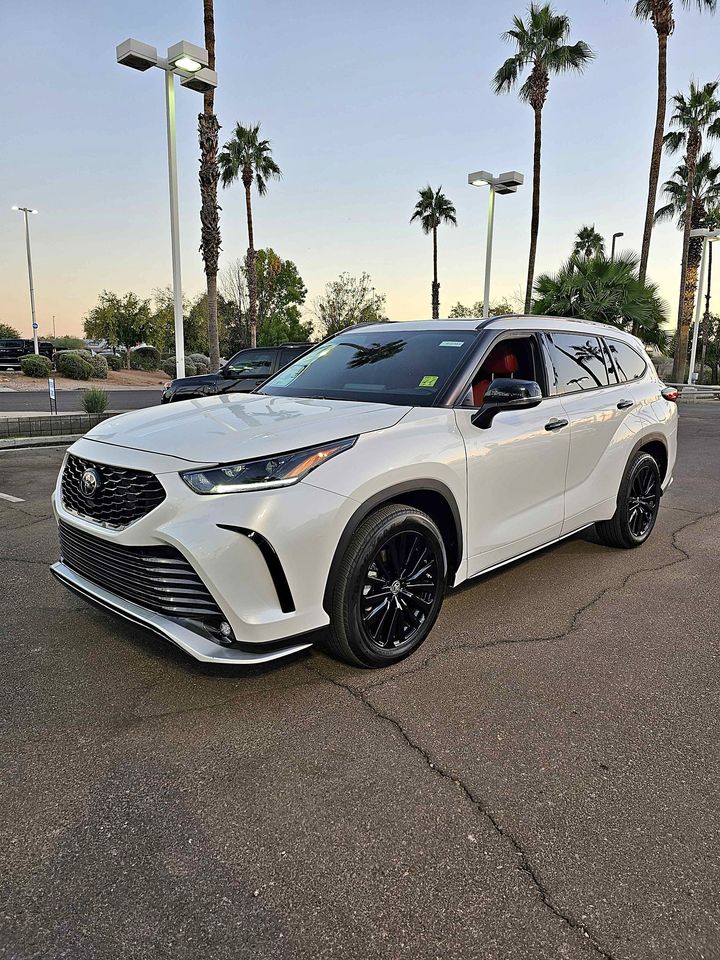 2023-toyota-highlander-xse-sport-utility-4d-ultimate-toy-trader