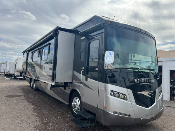 2013 WINNEBAGO JOURNEY DIESEL PUSHER MOTORHOME - Ultimate Toy Trader